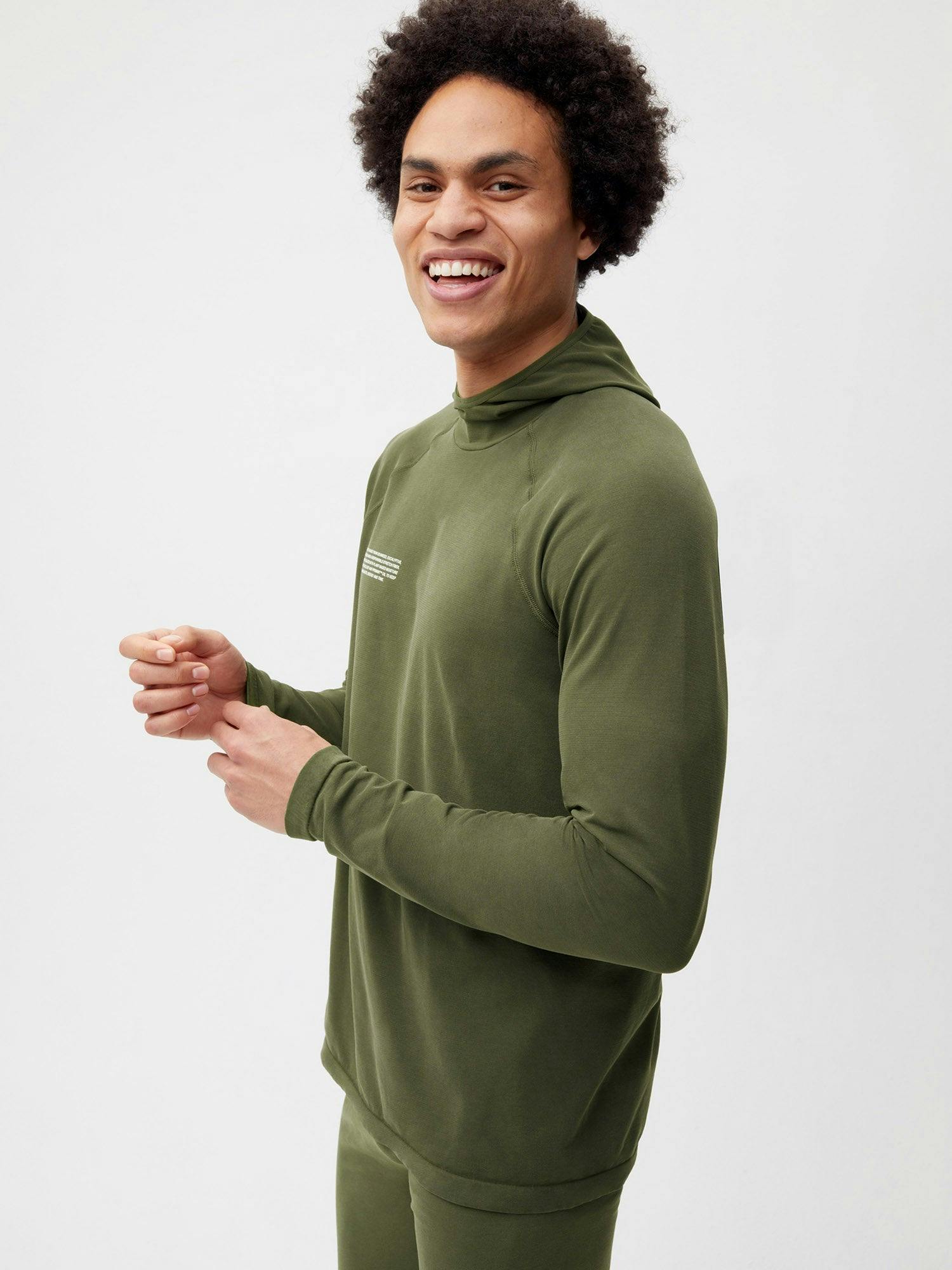 https://cdn.shopify.com/s/files/1/0035/1309/0115/products/Activewear-Mens-Hoodie-Rosemary-Green-4.jpg?v=1662475878