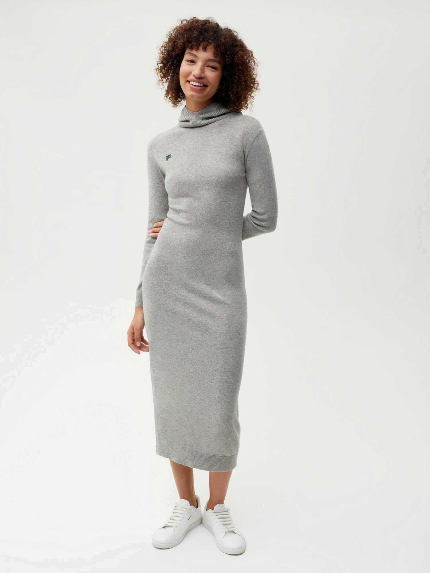 https://cdn.shopify.com/s/files/1/0035/1309/0115/products/Cashmere-Hooded-Dress-Pale-Grey-Melange-Female-1.jpg?v=1662476043