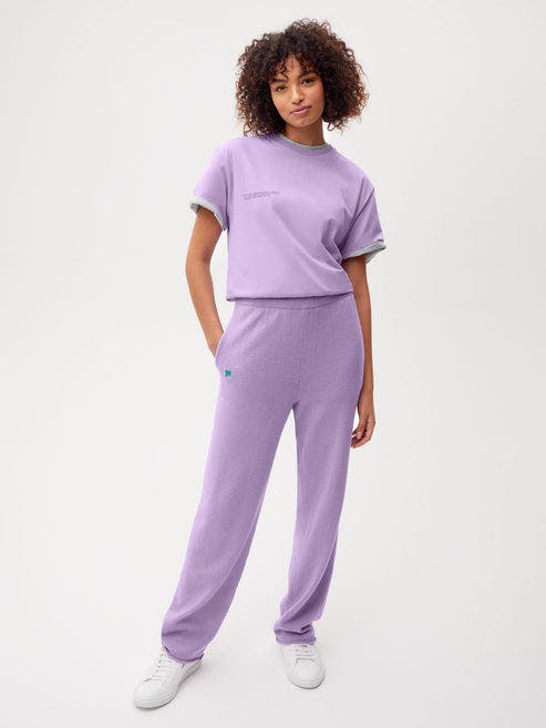 https://cdn.shopify.com/s/files/1/0035/1309/0115/products/Cashmere-Loose-Pants-Orchid-Purple-Female-1.jpg?v=1662476032&width=493