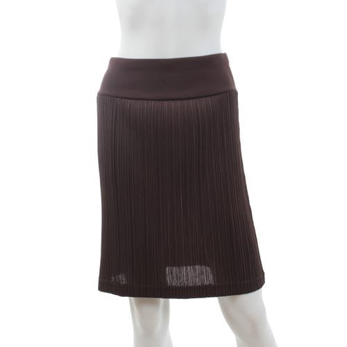 https://images.vestiairecollective.com/cdn-cgi/image/w=500,h=500,q=80,f=auto,/produit/brown-polyester-issey-miyake-skirt-21987440-1_1.jpg?secret=VC-e9eee96a-a819-4431-ad12-d066be2626ef