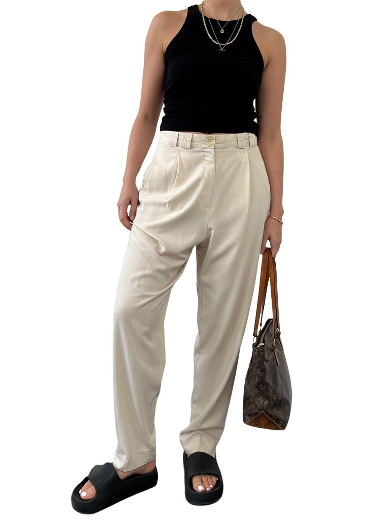 https://storage.googleapis.com/download/storage/v1/b/whering.appspot.com/o/marketplace_product_images%2Fapart-fashion-vintage-high-waisted-pleated-straight-leg-trousers-khaki-78zcxqb6wVeL8SnQyHS2md.png?generation=1690857039508767&alt=media