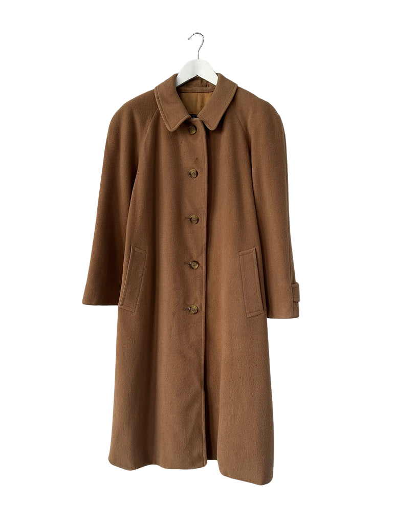 https://storage.googleapis.com/download/storage/v1/b/whering.appspot.com/o/marketplace_product_images%2Fburberrys-burberry-wool-camel-hair-single-breasted-coat-brown-pmbY3vPfrQacfjLGxjA9xX.png?generation=1705631828375009&alt=media